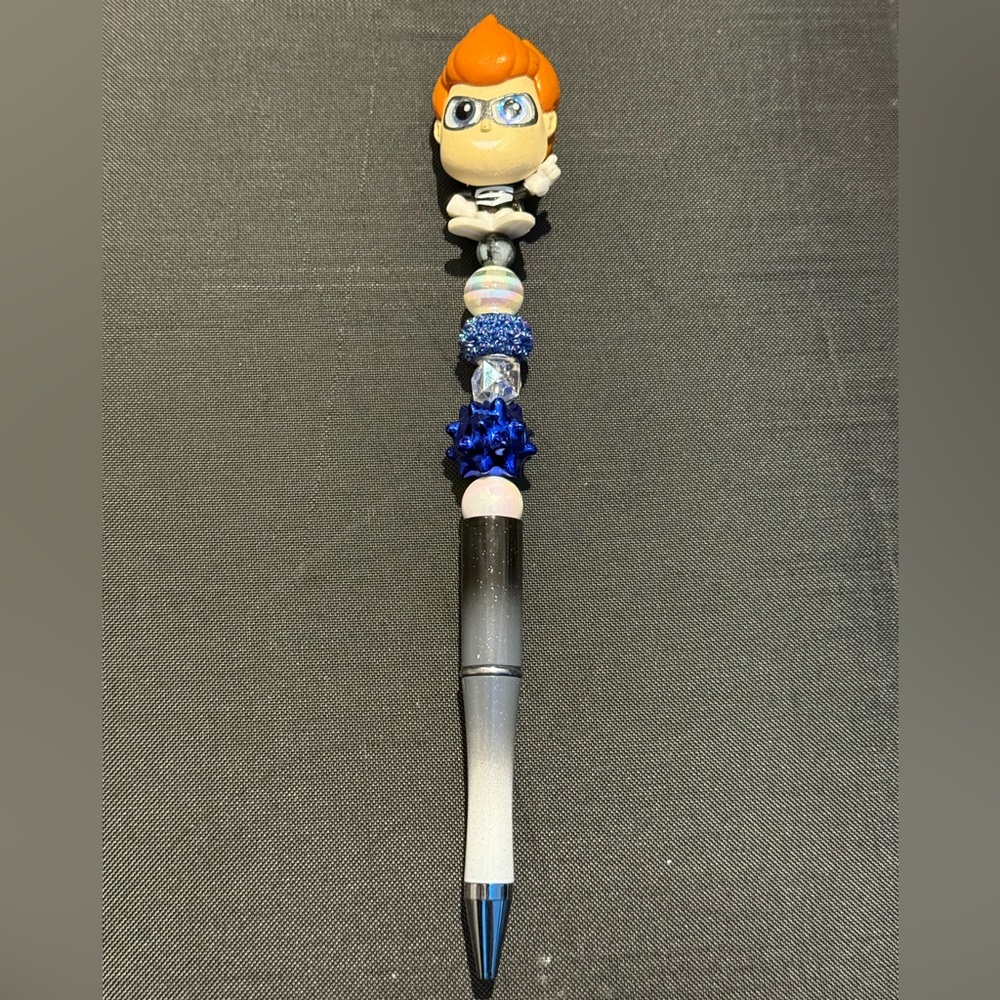 🏰 Disney Doorable Handmade Buddy Pine (Incredibles) Pen✍️